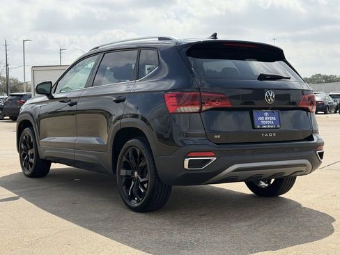 Used 2024 Volkswagen Taos SE image 7