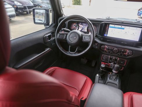 Used 2024 Jeep Wrangler Unlimited Rubicon 392 AWD/4WD image 33