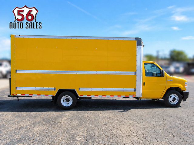 Used 2022 Ford E-350 and Econoline 350 Super Duty RWD image 1