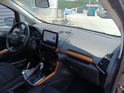 Certified 2021 Ford EcoSport SE w/ SE Appearance Package FWD image 34