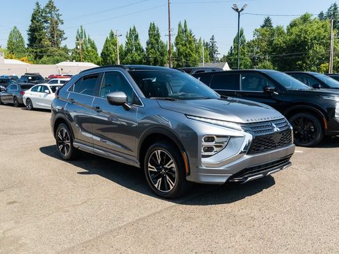 Used 2024 Mitsubishi Eclipse Cross SEL AWD/4WD image 24