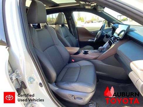 Certified 2021 Toyota Venza Limited AWD/4WD image 16