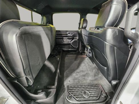 Used 2023 RAM 1500 Laramie AWD/4WD image 37