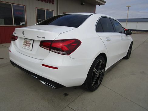 Used 2022 Mercedes-Benz A 220 4MATIC image 9