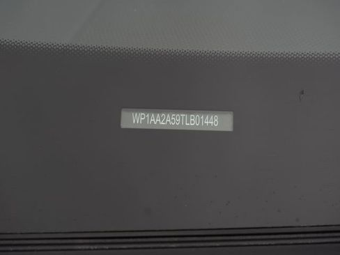 Certified 2026 Porsche Macan AWD/4WD image 31