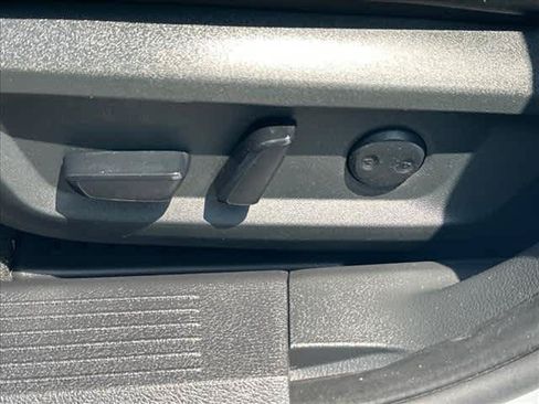 Used 2023 Nissan Rogue SV w/ SV Premium B Package FWD image 18