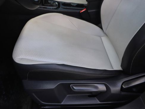 Used 2020 Volkswagen Jetta R-Line w/ R-Line Cold Weather Package FWD image 19