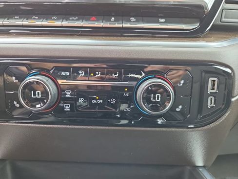 Certified 2025 Chevrolet Silverado 1500 LT Trail Boss w/ LT Trail Boss Premium Package AWD/4WD image 23