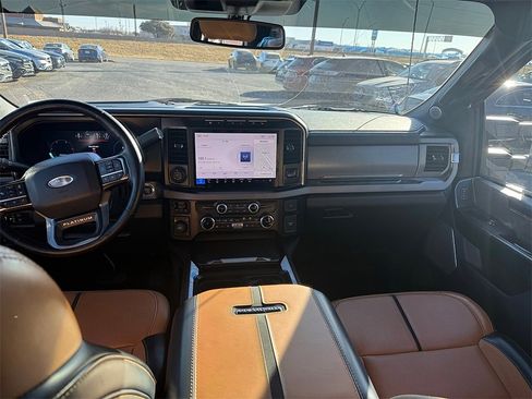 Used 2024 Ford F350 Platinum w/ FX4 Off-Road Package image 8