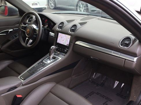 Used 2017 Porsche 718 Cayman S image 46