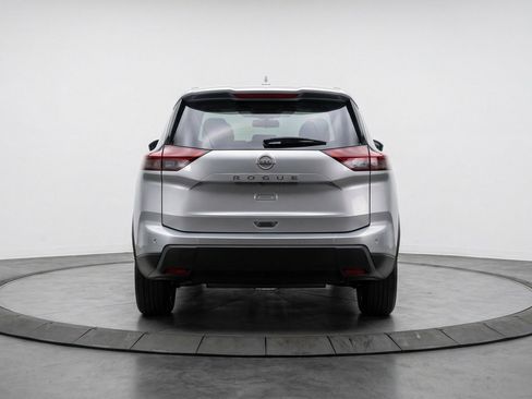 Used 2025 Nissan Rogue SV FWD image 7