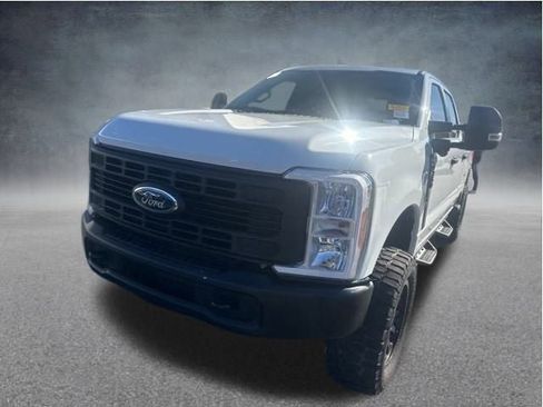 Used 2023 Ford F250 XL w/ 360-Degree Camera Package image 17