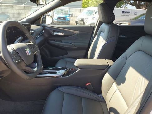 New 2026 Buick Envista Sport Touring FWD image 18