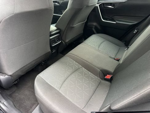 Used 2024 Toyota RAV4 XLE FWD image 11