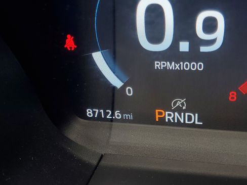 Used 2025 Ford Explorer Active RWD image 26