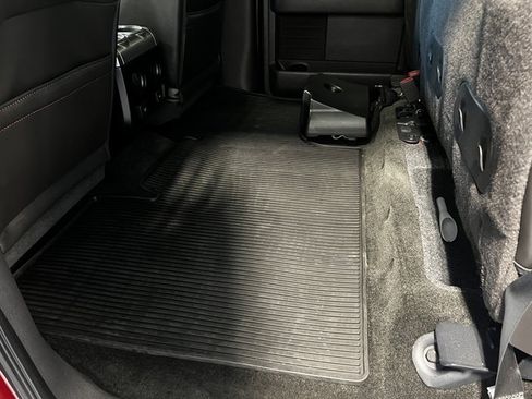 Used 2014 Ford F150 Raptor w/ Equipment Group 801A Luxury image 23