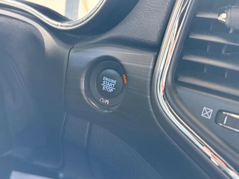 Used 2020 Jeep Grand Cherokee Laredo image 47