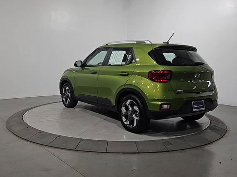 Certified 2023 Hyundai Venue SEL FWD image 2