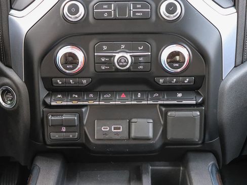 Used 2019 GMC Sierra 1500 SLT w/ SLT Premium Plus Package image 16