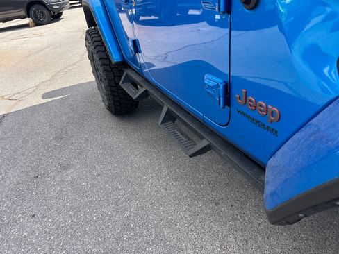 Used 2021 Jeep Wrangler Unlimited Rubicon AWD/4WD image 12