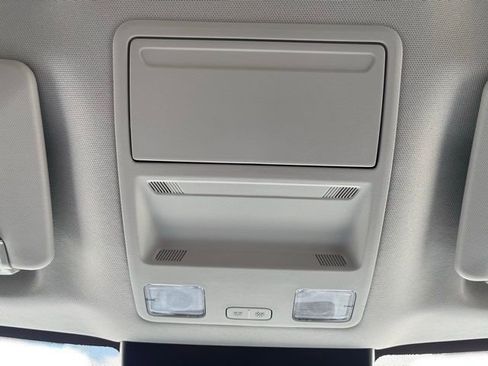 New 2025 Ford Maverick XL image 21