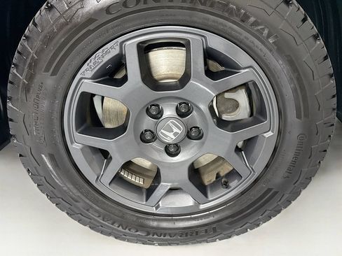 Used 2025 Honda Pilot TrailSport image 33
