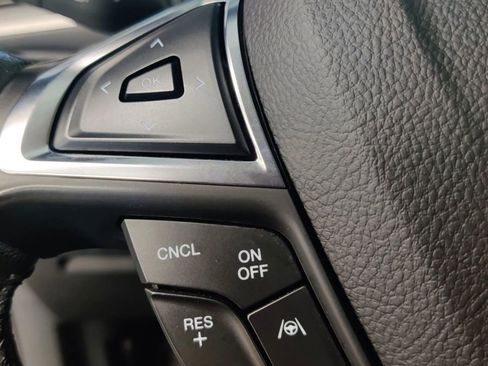 Used 2022 Ford Edge SEL AWD/4WD image 21