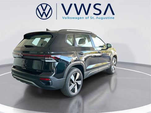 New 2026 Volkswagen Taos S image 9