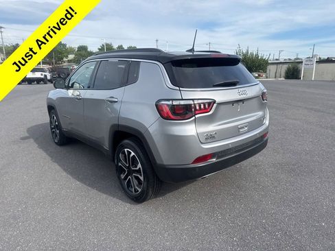 Used 2023 Jeep Compass Limited AWD/4WD image 10