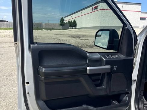 Used 2017 Ford F150 XLT w/ Equipment Group 302A Luxury AWD/4WD image 13