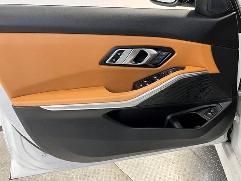 Used 2023 BMW 330i xDrive Sedan w/ Premium Package image 33