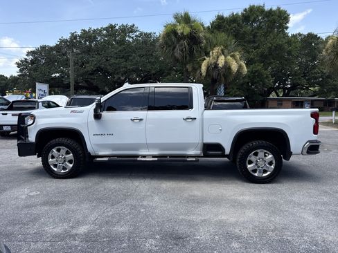 Used 2022 Chevrolet Silverado 2500 LTZ w/ LTZ Convenience Package AWD/4WD image 2