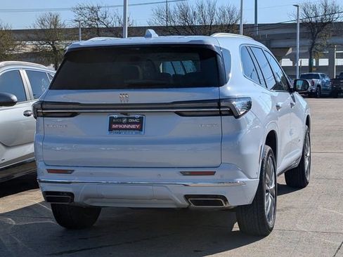 New 2026 Buick Enclave Avenir w/ Super Cruise Package FWD image 4
