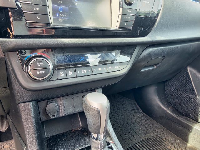 Used 2014 Toyota Corolla S FWD image 17