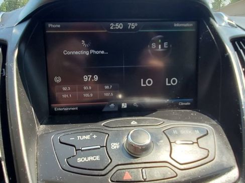 Used 2013 Ford C-MAX SE FWD image 32