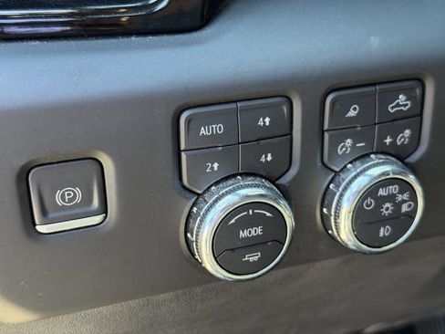 Used 2023 GMC Sierra 1500 AT4 w/ AT4 Preferred Package image 23