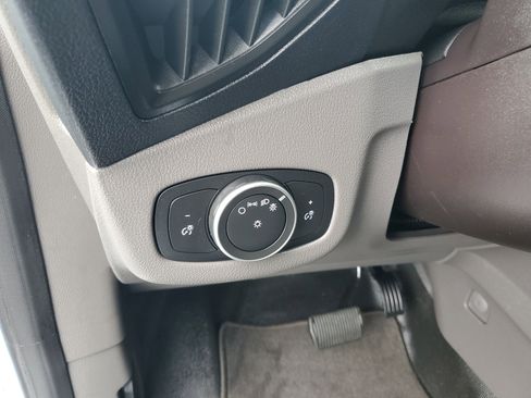 Used 2020 Ford Transit Connect XL image 14