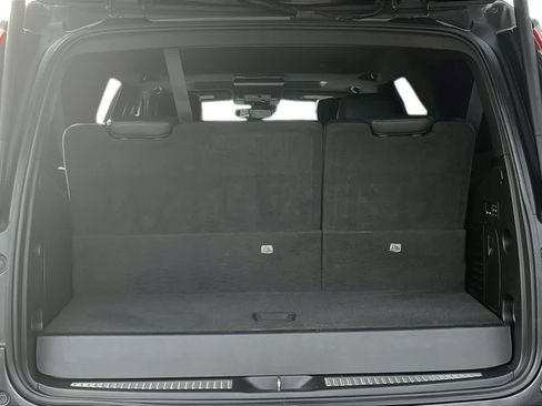 Used 2016 Cadillac Escalade Platinum image 24