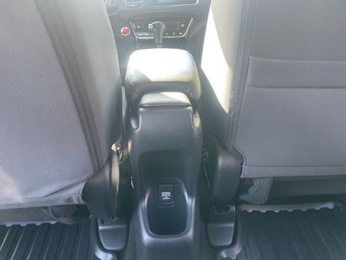 Used 2021 Honda HR-V EX image 28