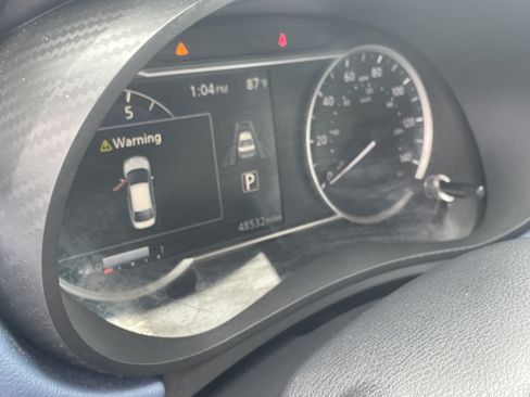 Used 2025 Nissan Versa SV FWD image 20