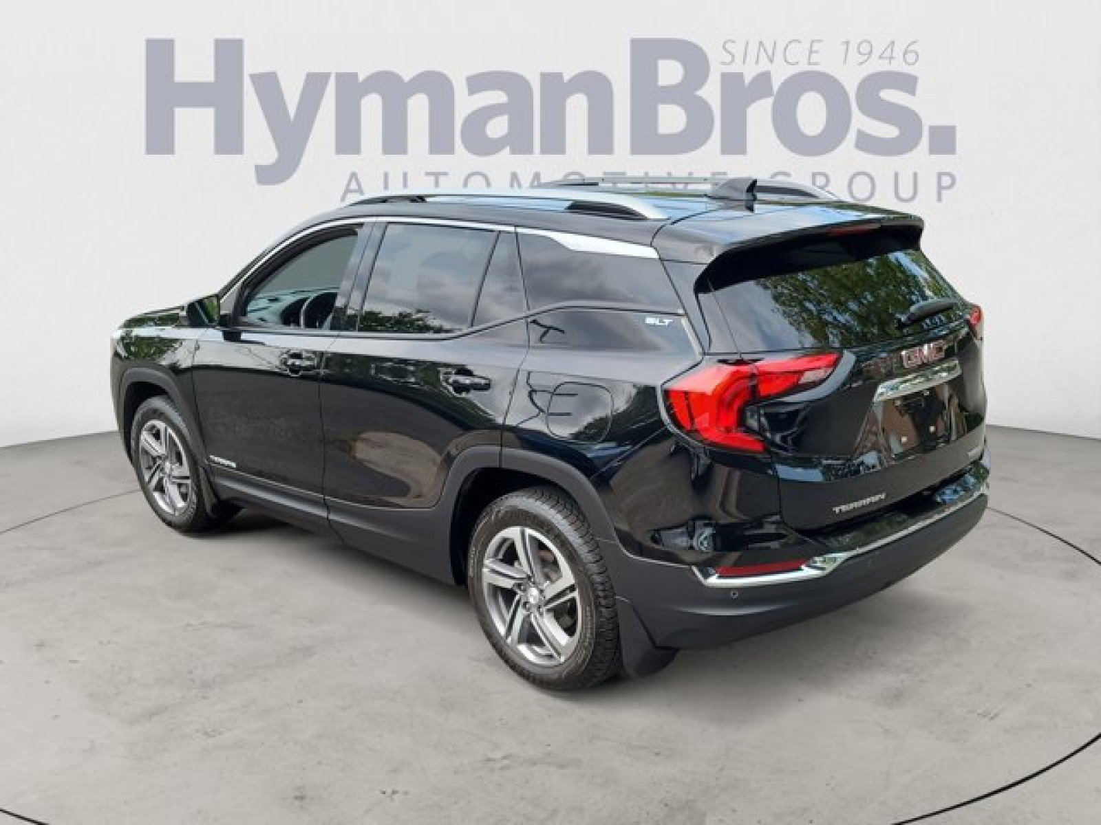 Used 2021 GMC Terrain SLT w/ Infotainment Package II AWD/4WD image 5