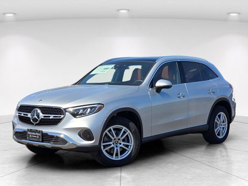 New 2026 Mercedes-Benz GLC 300 4MATIC image 2