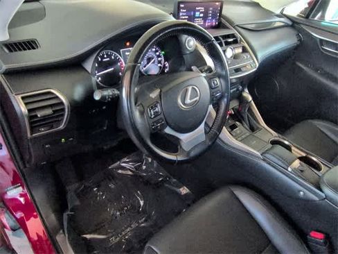 Used 2018 Lexus NX 300 FWD image 10