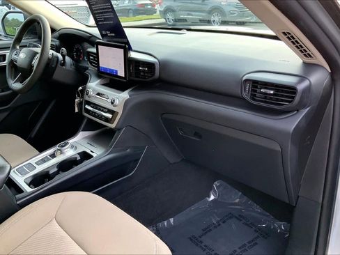 Certified 2020 Ford Explorer 2WD image 17