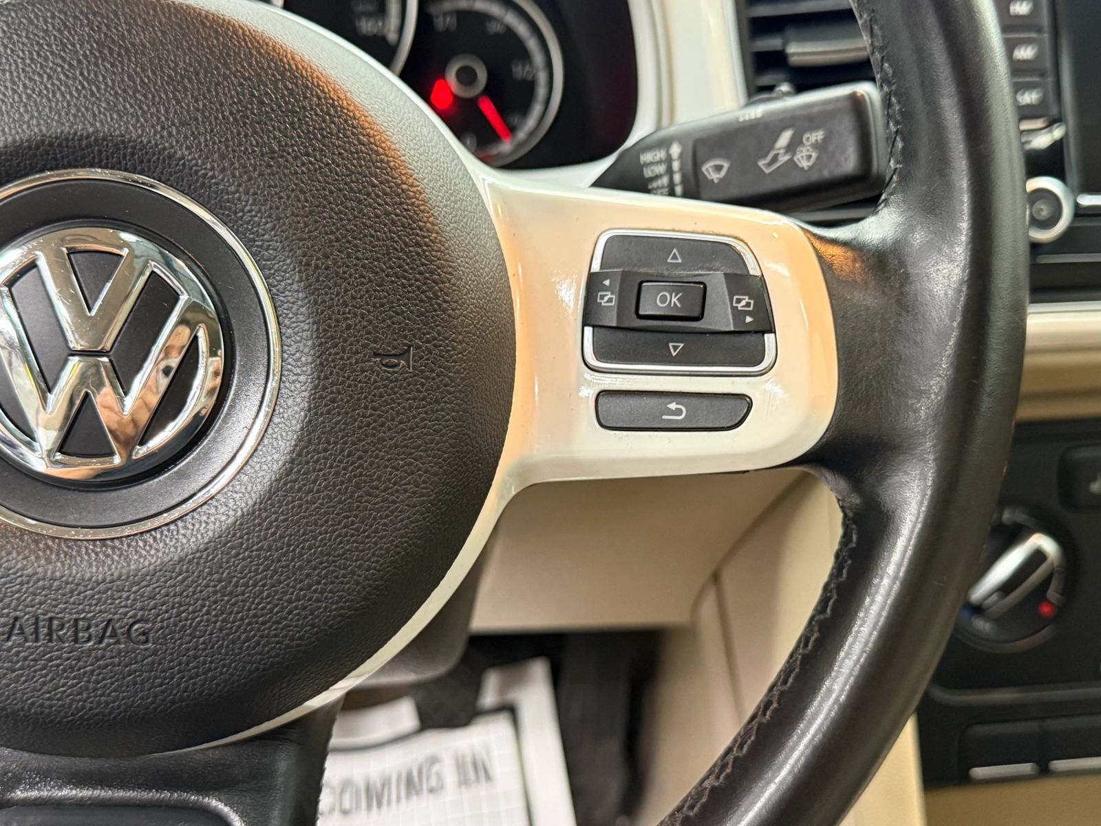 Used 2013 Volkswagen Beetle 2.5 FWD image 24