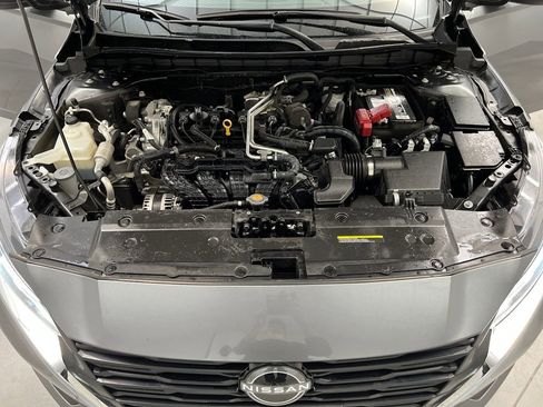 Used 2024 Nissan Altima 2.5 SV AWD/4WD image 56