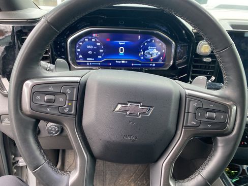 Used 2024 Chevrolet Silverado 1500 ZR2 w/ Technology Package image 5