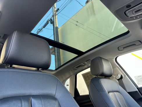 Used 2023 Audi Q5 2.0T Premium w/ Convenience Package image 19