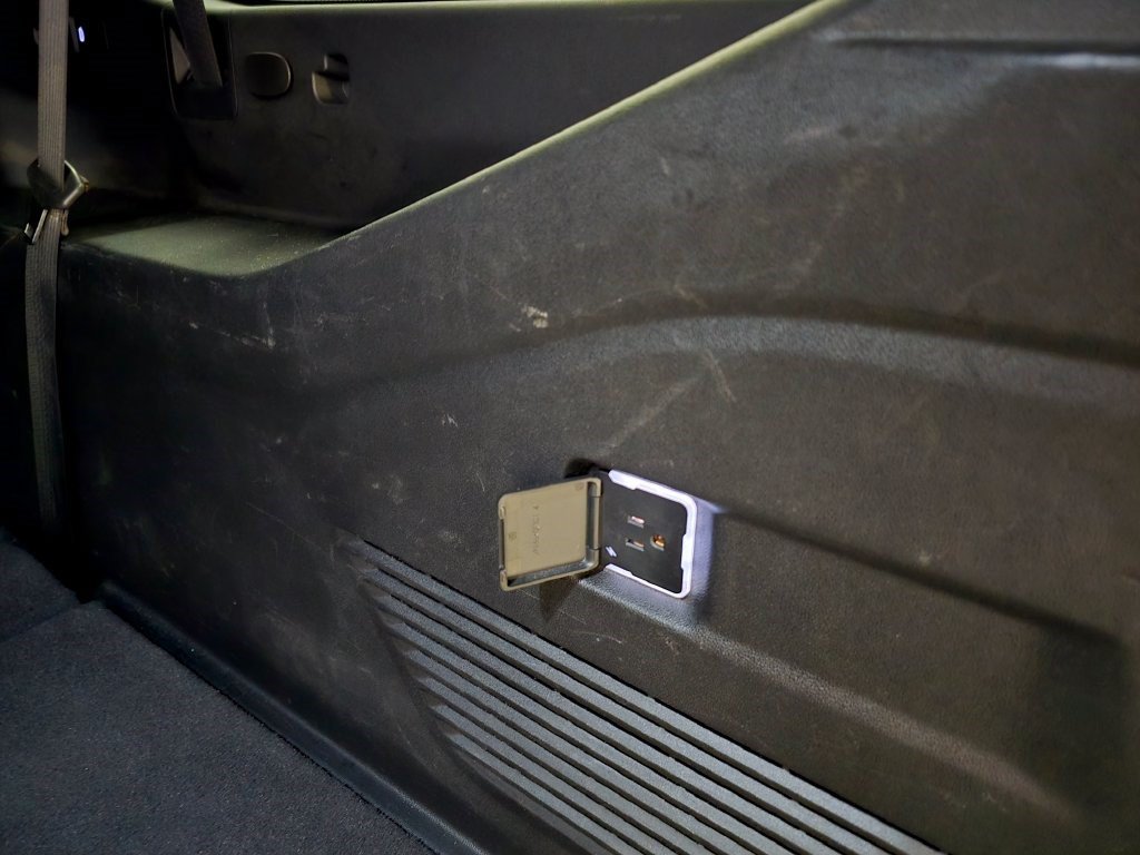 Used 2024 Chevrolet Suburban RST RWD image 45