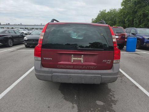 Used 2004 Volvo XC70 AWD/4WD image 5